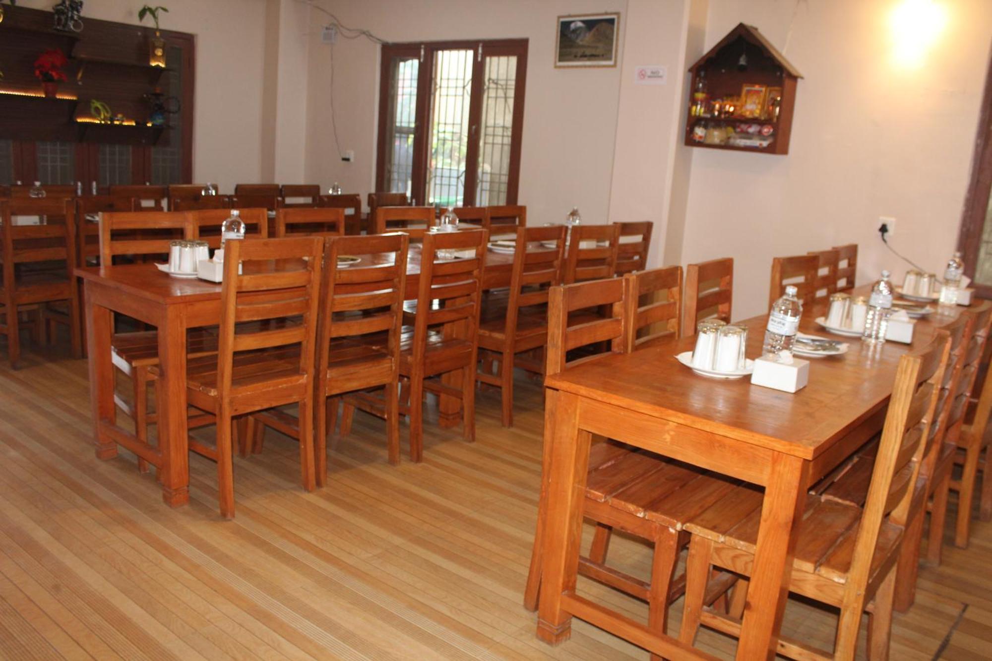 Hotel Yatri Pokhara Dış mekan fotoğraf