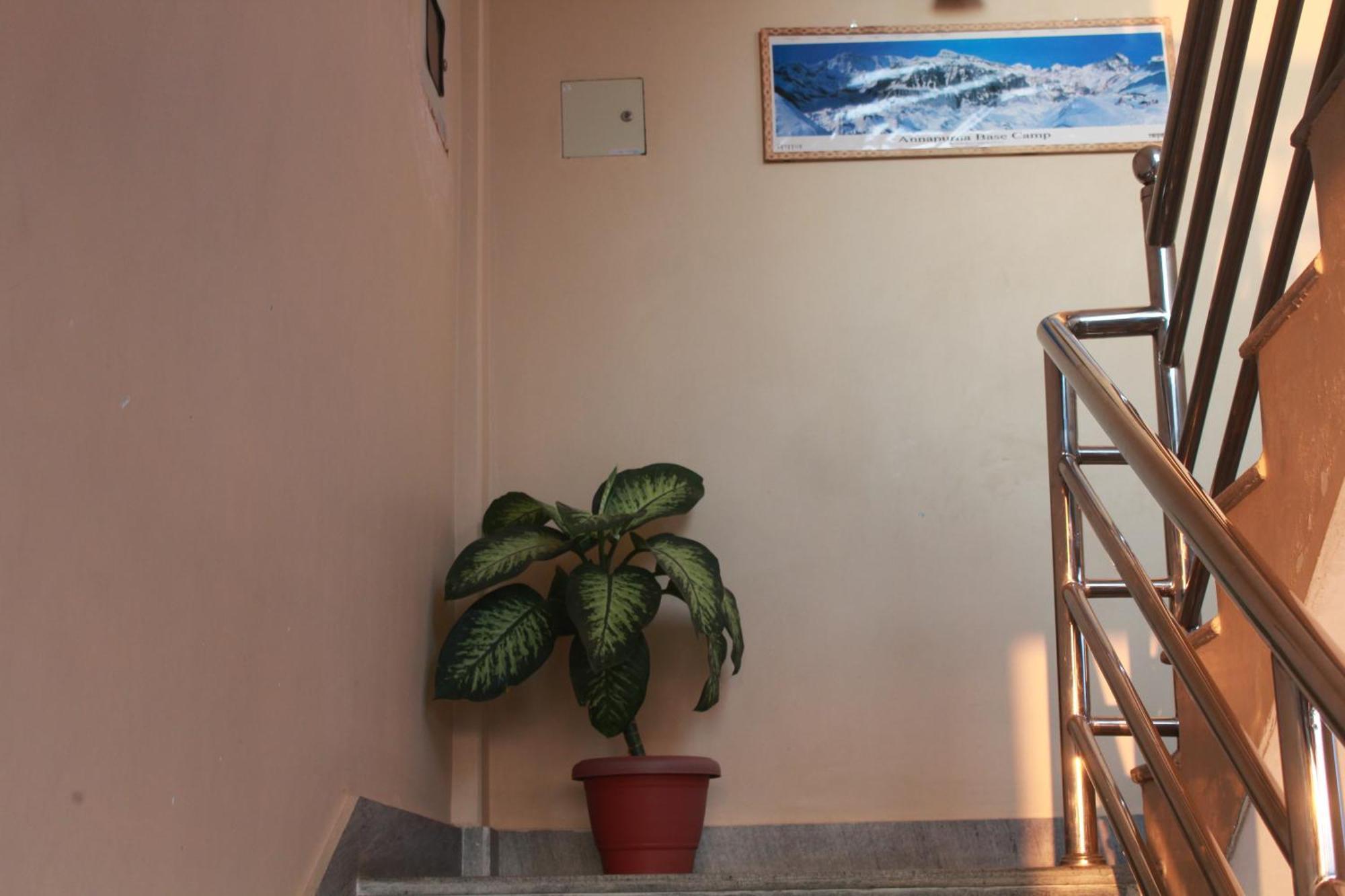 Hotel Yatri Pokhara Dış mekan fotoğraf