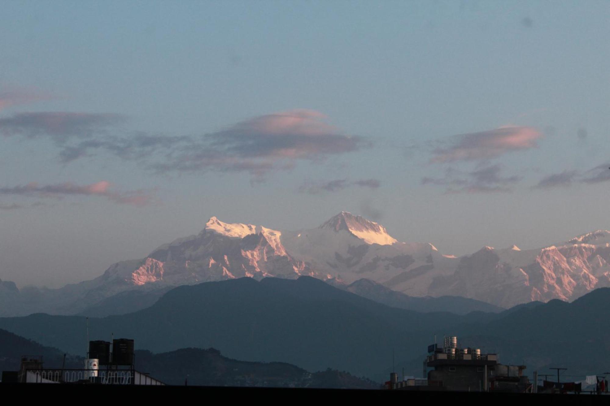 Hotel Yatri Pokhara Dış mekan fotoğraf