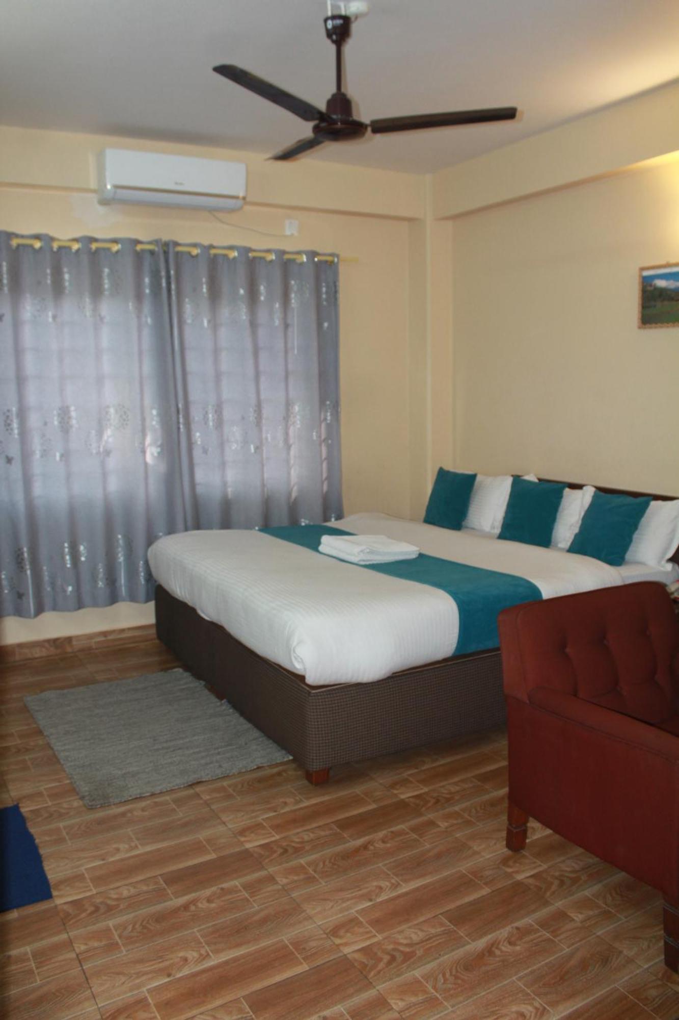 Hotel Yatri Pokhara Dış mekan fotoğraf